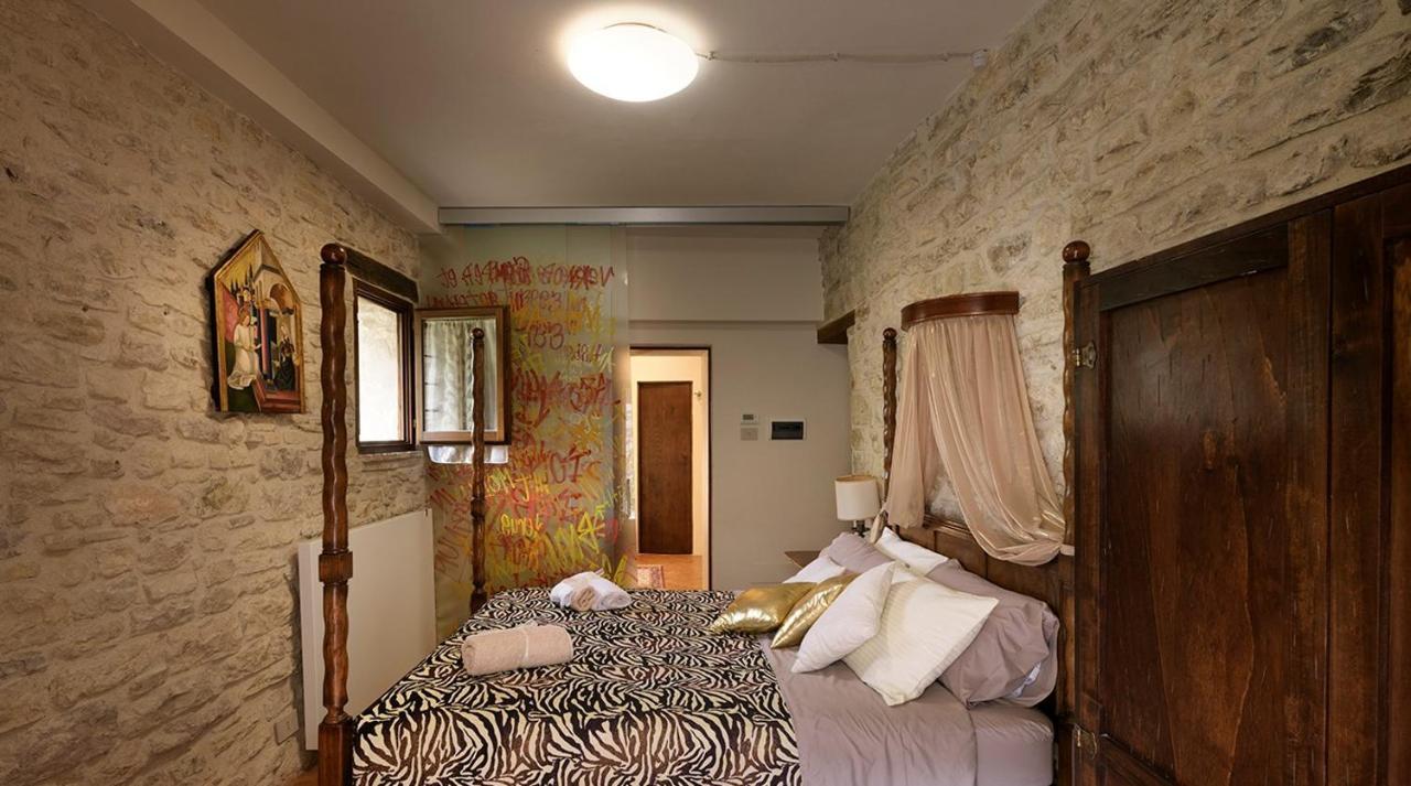 Perfetta Letizia Casa Vacanza Assis Exterior foto
